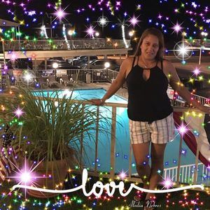 Meet your Posher, Sugey